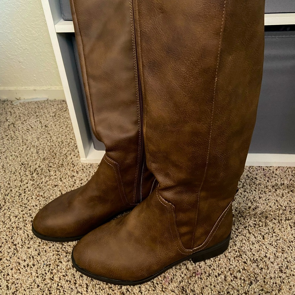 Brown womens boots